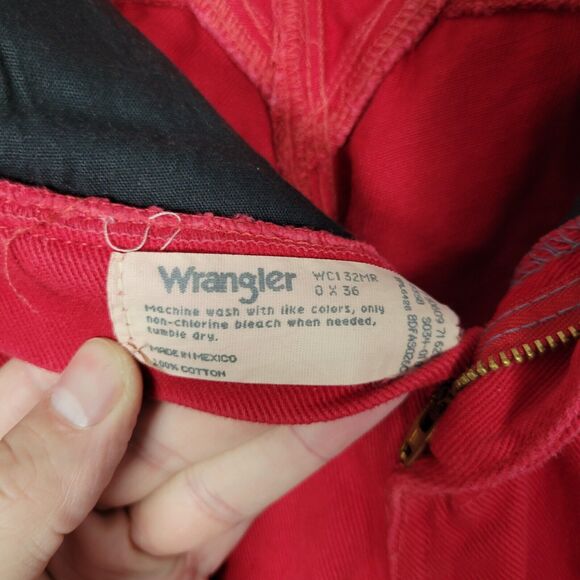 NWT WRANGLER WC132MR Red Bareback Classic Fit Tapered Leg Denim Jeans SIZE 0x36 - Picture 14 of 14